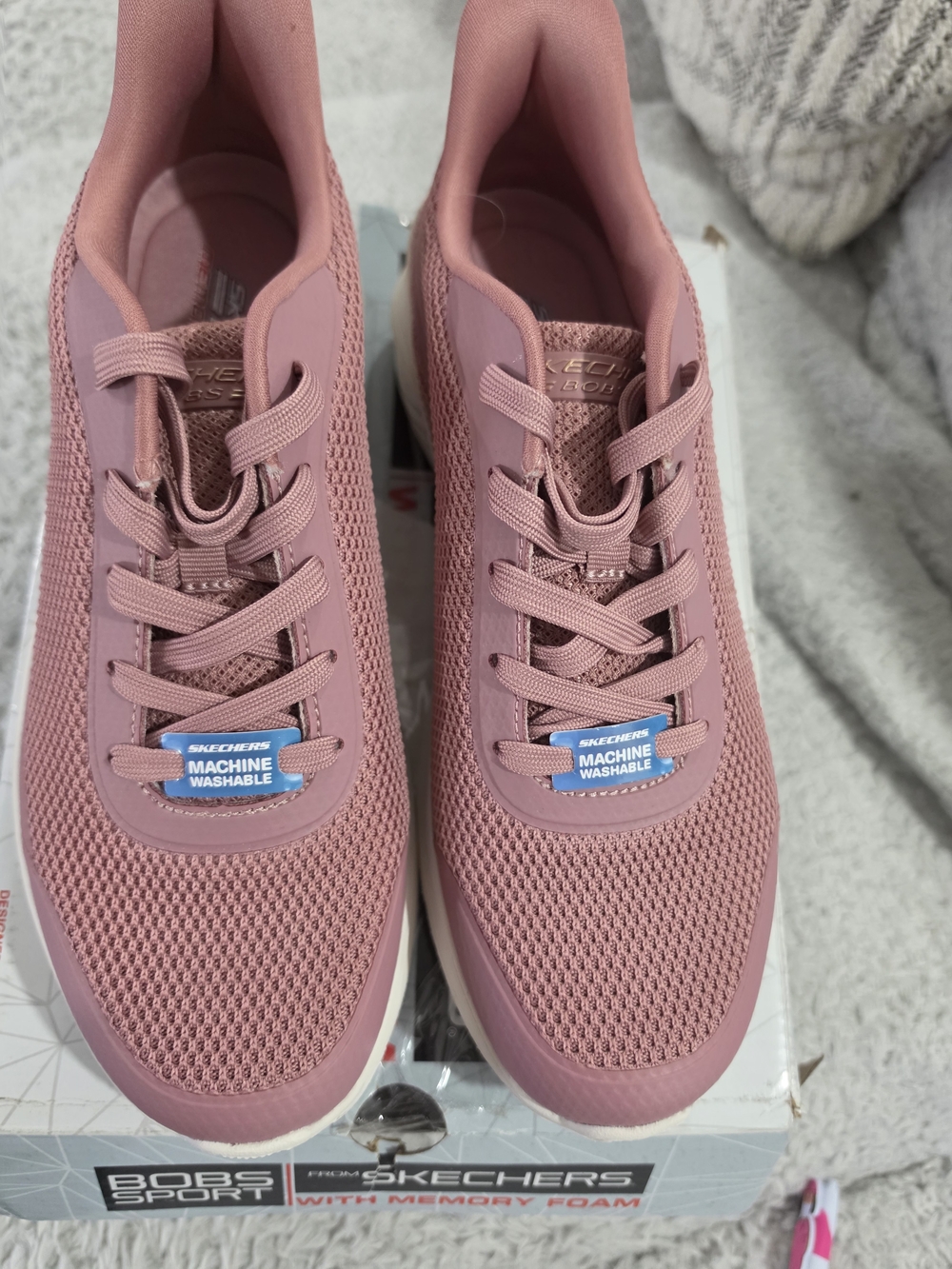 SKECHERS BOBS Squad Waves Still Wading Pink Sneakers Size 8.5 NEW